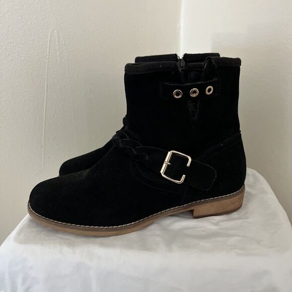 SKECHERS Fireside Western Braid Buckle Waterproof Suede Ankle Boot, Black- Sz 8 - Picture 1 of 8